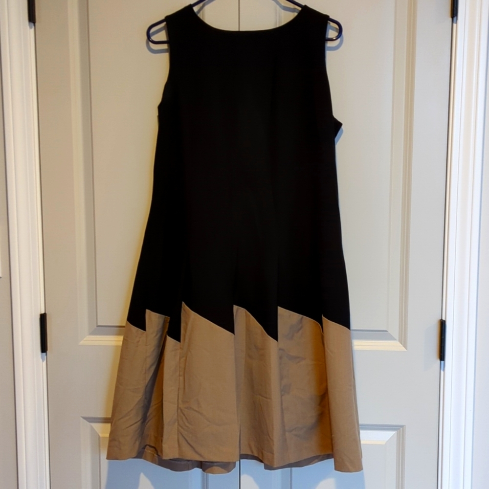 Size 16 Shelby and Palmer below the knee dress